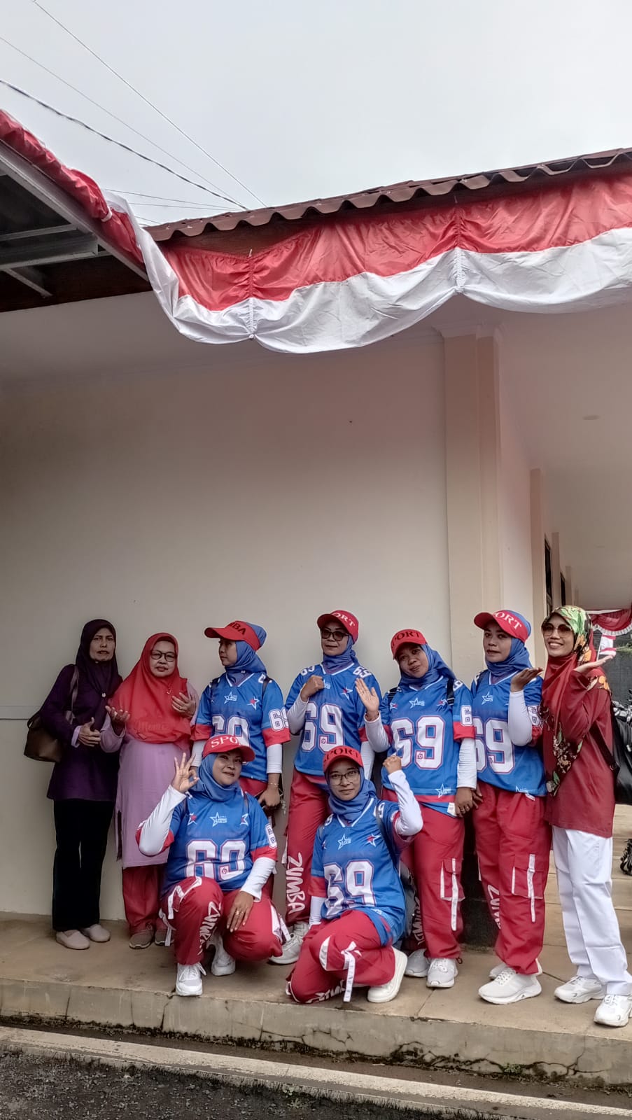 PKK Desa Sagalaherang Raih Juara Favorit Lomba Senam HUT RI ke-80 Tingkat Kecamatan Panawangan