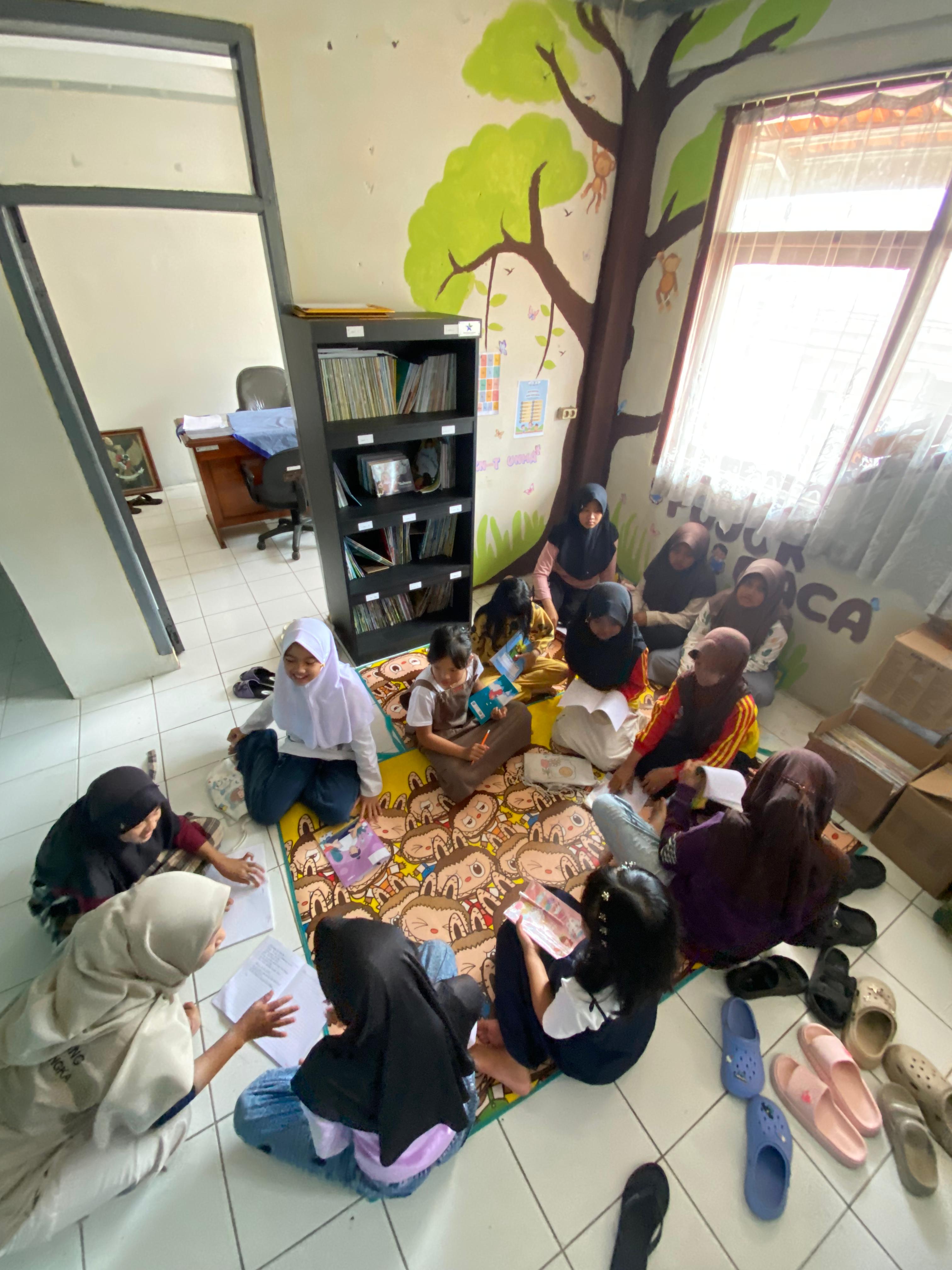 Perpustakaan Desa Sagalaherang, Karya Mahasiswa KKN Universitas Majalengka